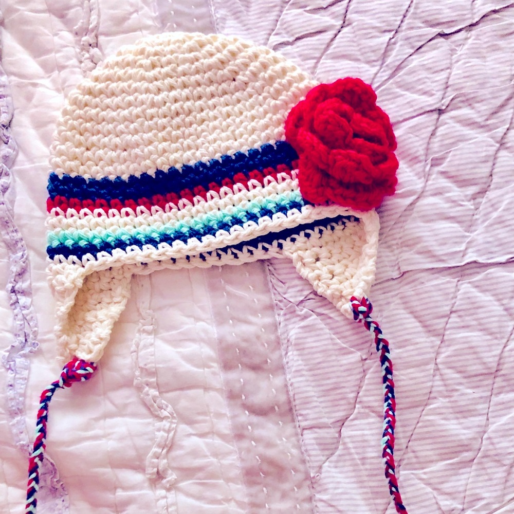 Han crafted.. crochet Baby girls beanie.